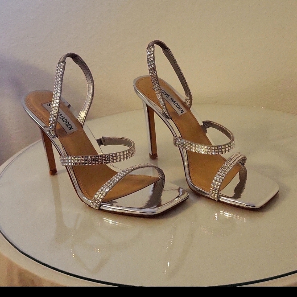 Steve Madden silver stunning rhinestone heels